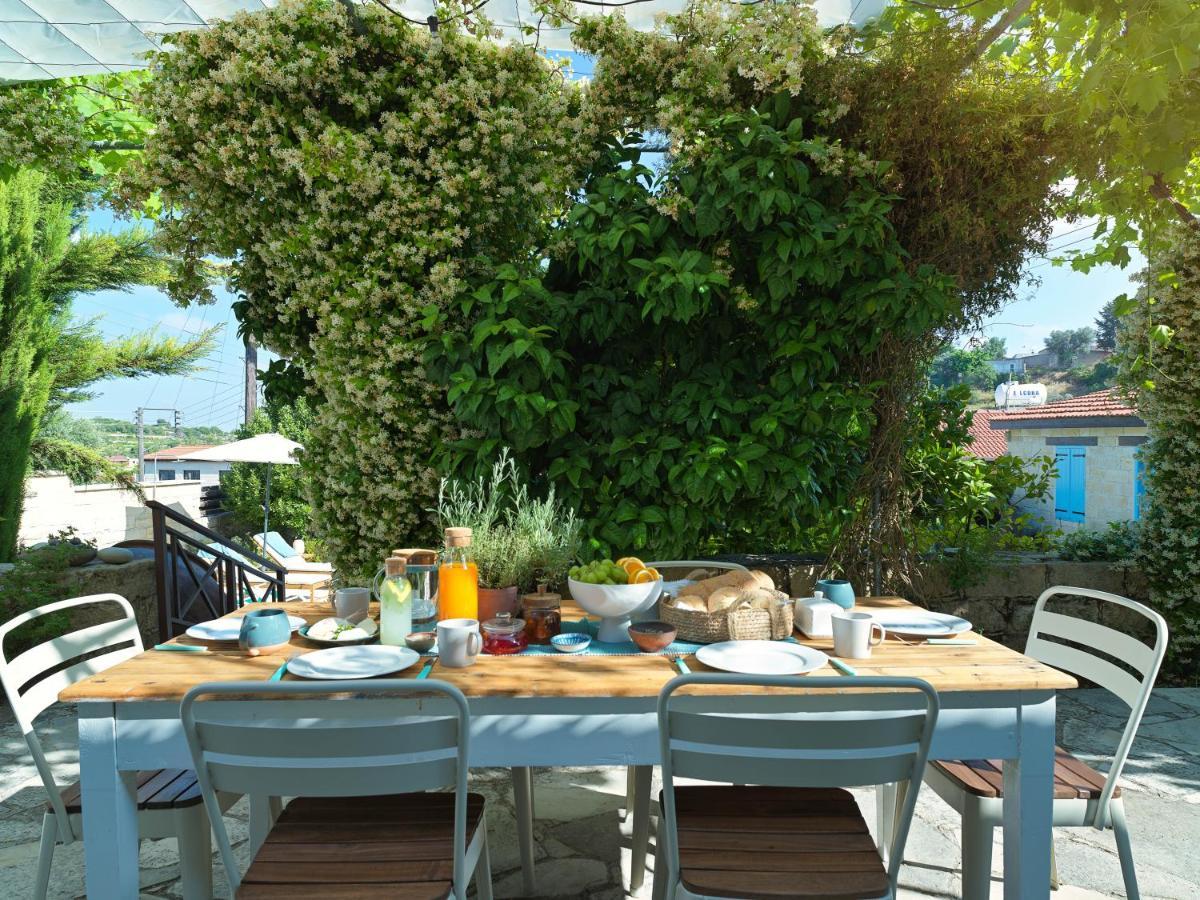 Villa Avgoustis Pachna Buitenkant foto
